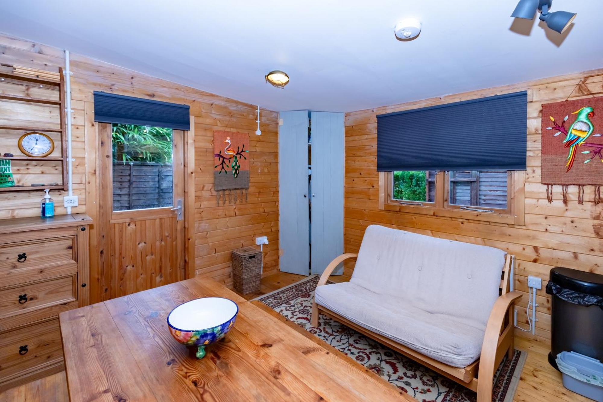 Universal Harmony Retreats Glastonbury Apartment Exterior photo
